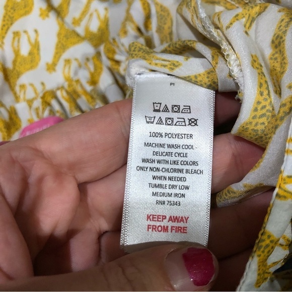 Isaac Mizrahi Yellow & White Giraffe Short Sleeve & Shorts Pajama Set Size Small - Picture 11 of 16